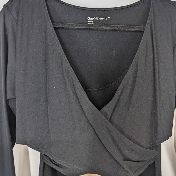 GAP Maternity Layered Look 3/4 Sleeve Top - Picture 3 of 7